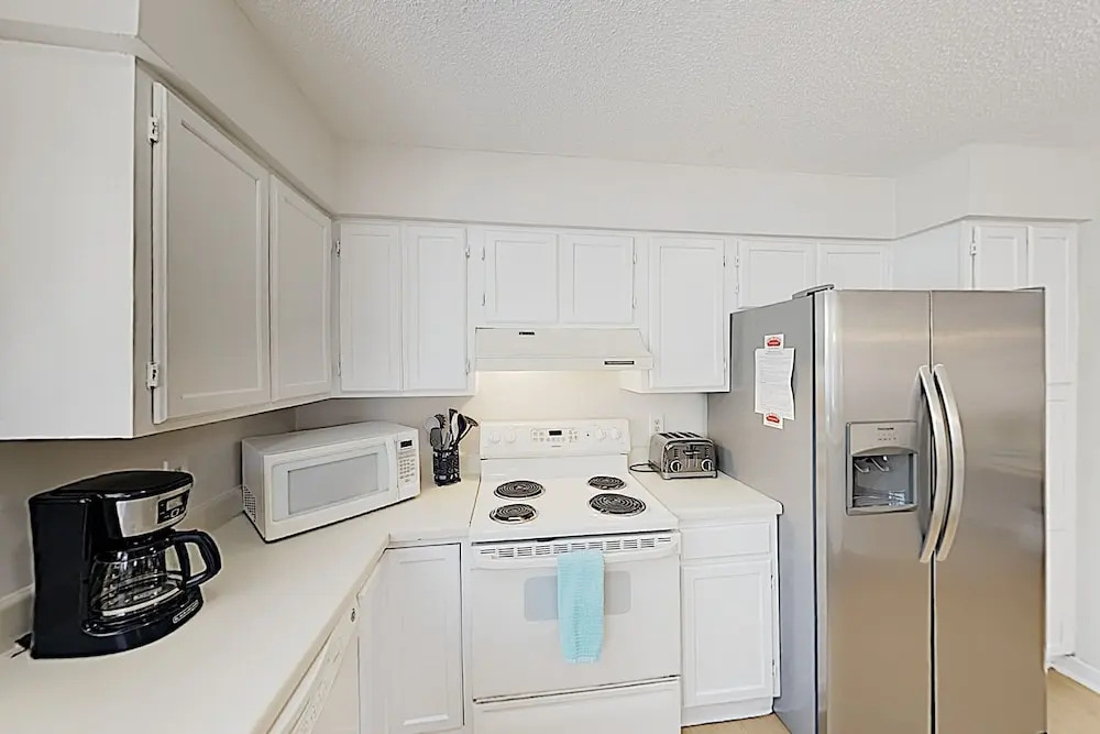 New Listing! All-suite W/ Resort Amenities 3 Bedroom Condo