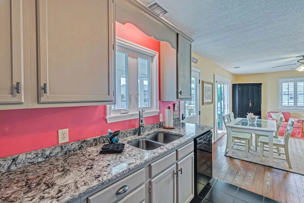 920 W Ashley Ave Home 3 Bedrooms 2 Bathrooms Home