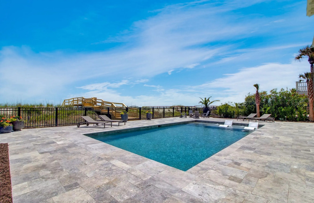 710 Ocean Boulevard Avantstay Oceanfront, Private Pool + Rooftop Deck