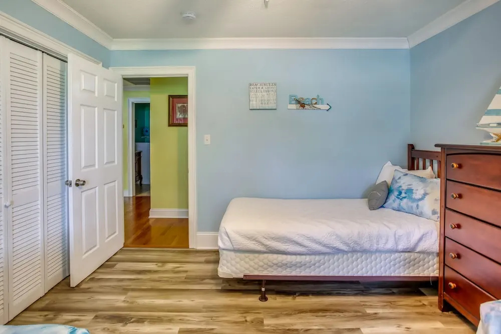 6 Mi to Public Beach! Myrtle Beach Home w/ Patio