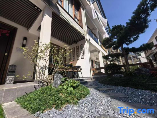 XI JIAN  Guesthouse (Building 1)