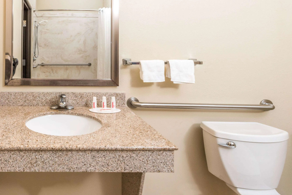Ramada by Wyndham College Station