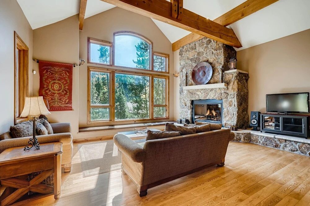 Private Hot Tub & Walking Distance To Gondola-4br Sleeps 14 4 Bedroom Home