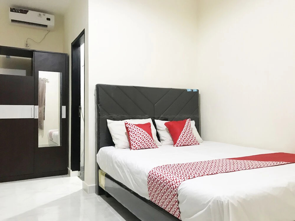 OYO 2129 Toar House Manado