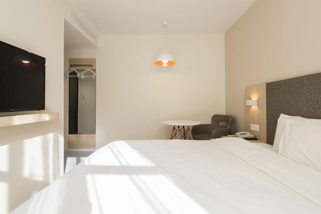 Hanting Hotel Xining Railway Station Qiyi Road
