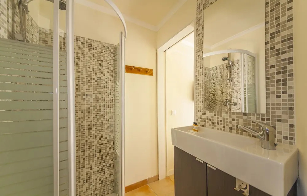A34 - Oldtown Central Bedroom