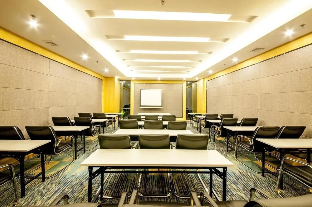 Dollar Hotel- Wuhan