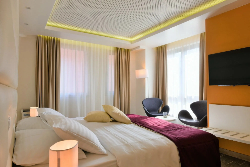 Apeiro City Avant-garde Hotel