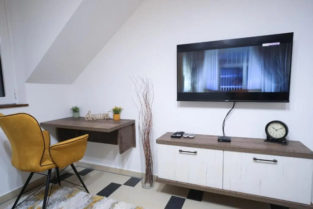 Apartman Lola 2