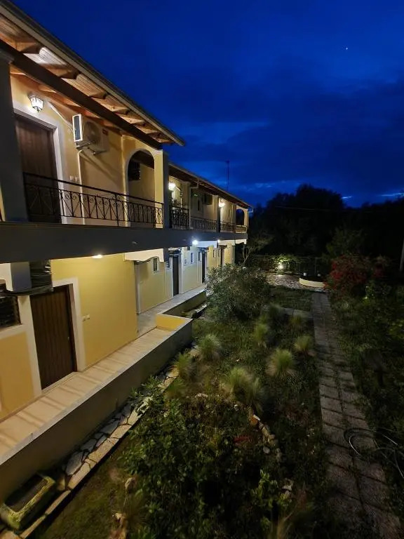 Alexandra Studio 7