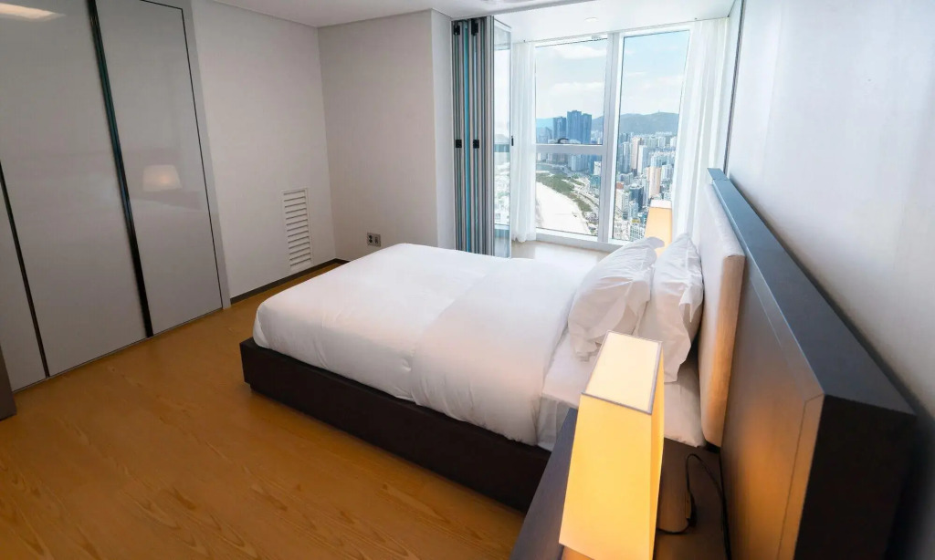 New CZ LCT Residence