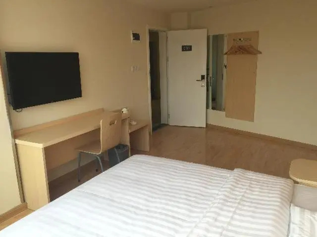 7Days Inn KaiFeng Railway Station