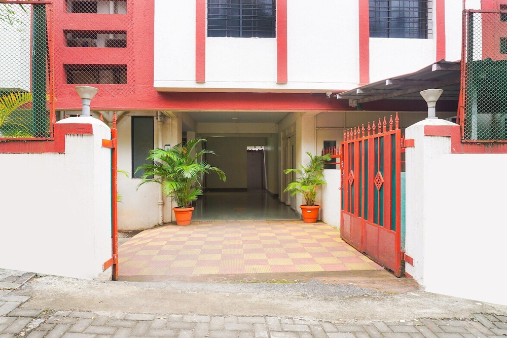 Super Hotel O Jadhav Nagar Near Sinhgad College