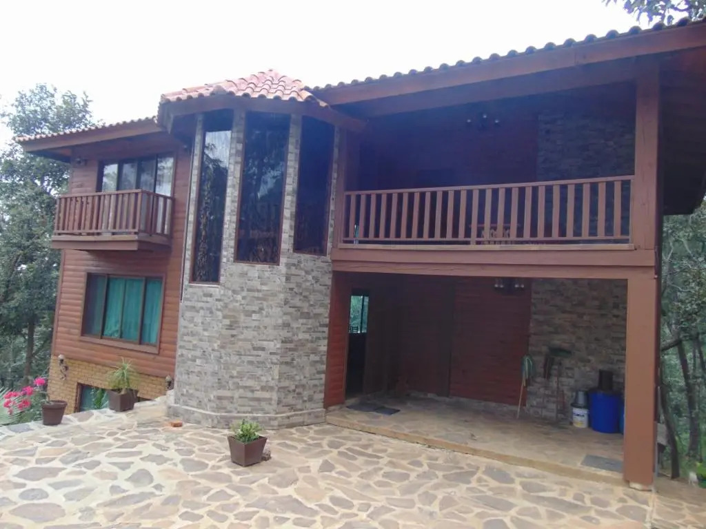 Cabaña dentro del Bosque para 24 Personas