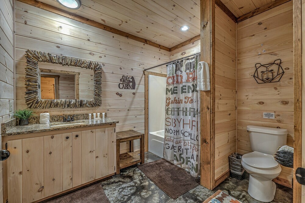 A Cozy Corner Cabin by Escape to Blue Ridge