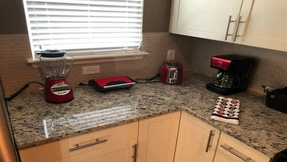 Family 4BR Stay Near Orlando Parks