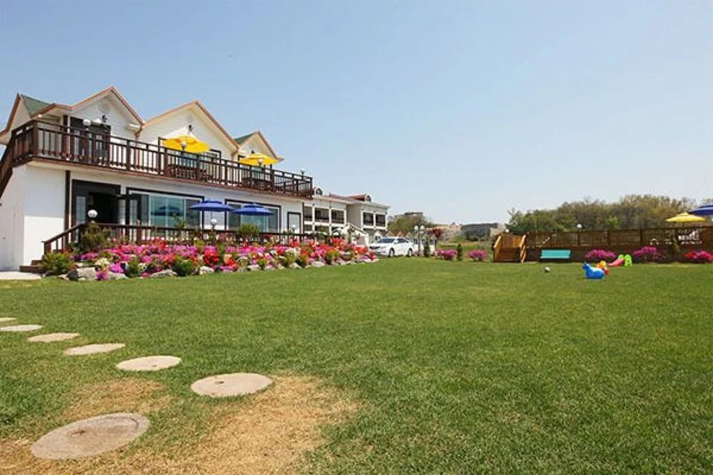Ganghwa Golden Sunset Pension