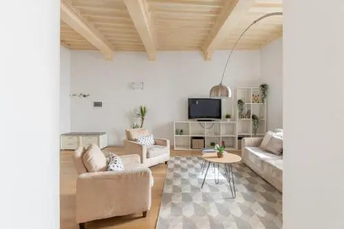 Iflat Navona White And Stylish Apartment