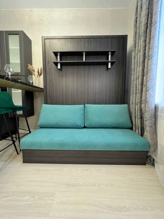 Lucky Room (Лаки Рум) на аллее Первой Маёвки