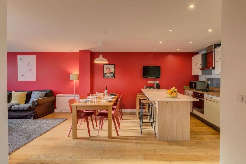 BIOLAY 2 - Alpes Travel - Central Chamonix - Sleeps 6