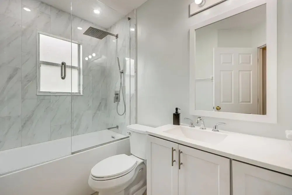 Jacksonville Family Home: Near Shopping & Dining!