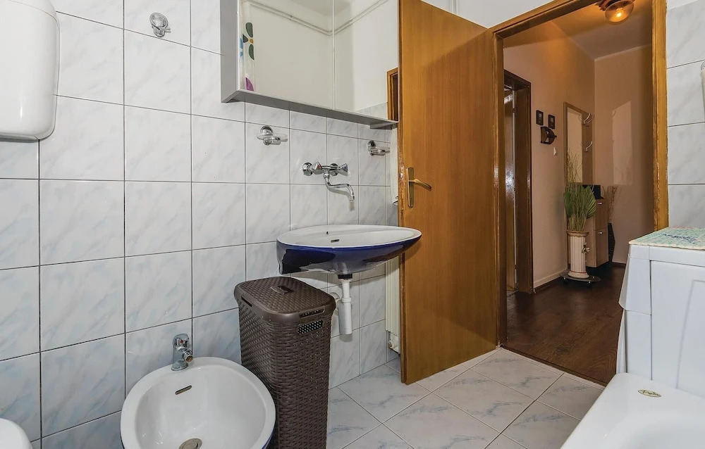Two-Bedroom Holiday Home In Sibenik
