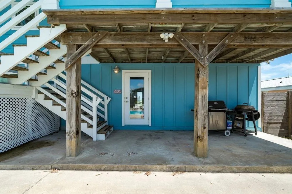 Best - Little - Orr House