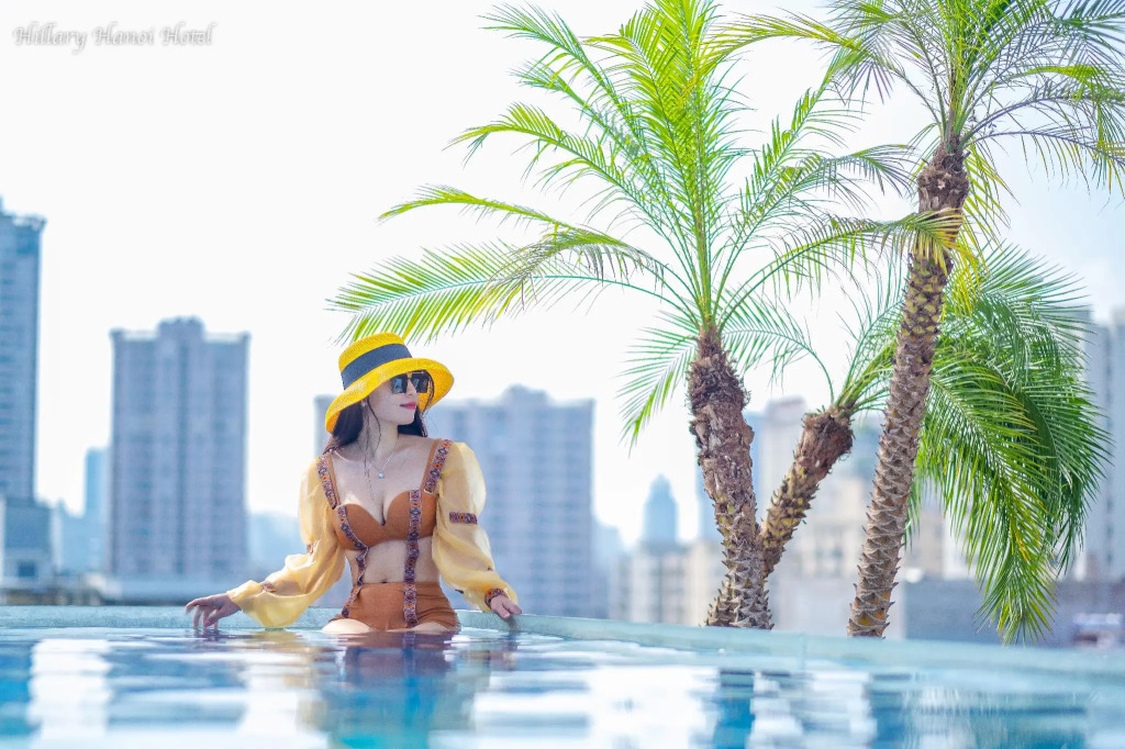 Hillary Hanoi Hotel With Outdoor Swimming Pool