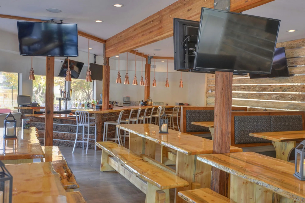 Beach Retreat & Lodge at Tahoe