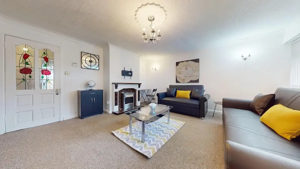 Lovely 3 Bedroom House in Dagenham With Parking