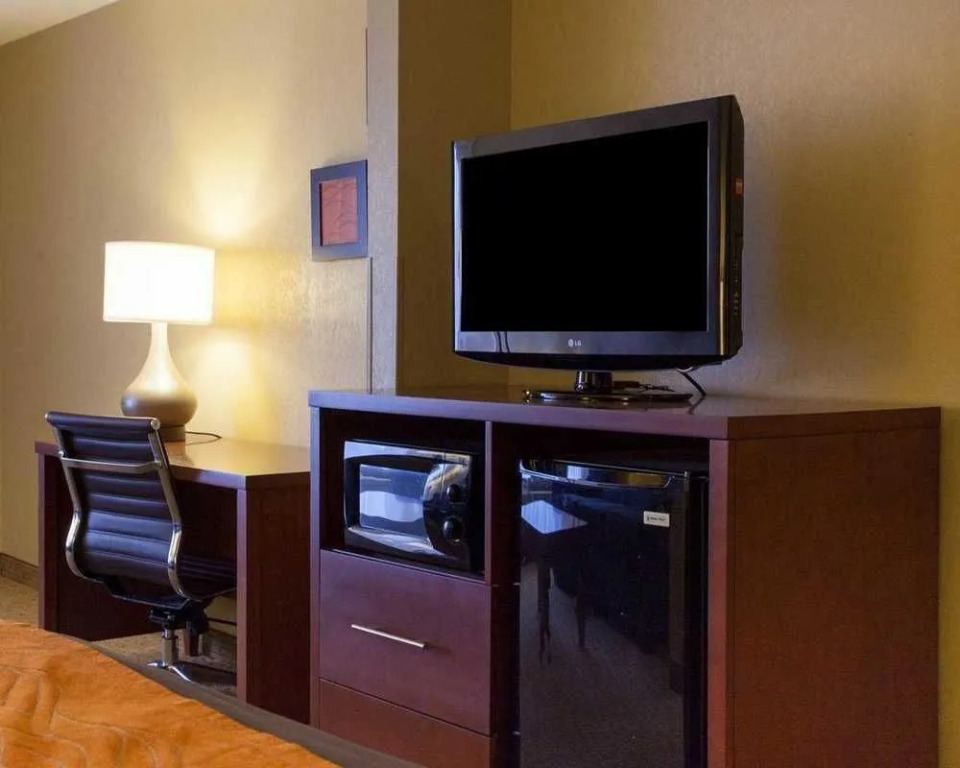 Comfort Inn I-40 East