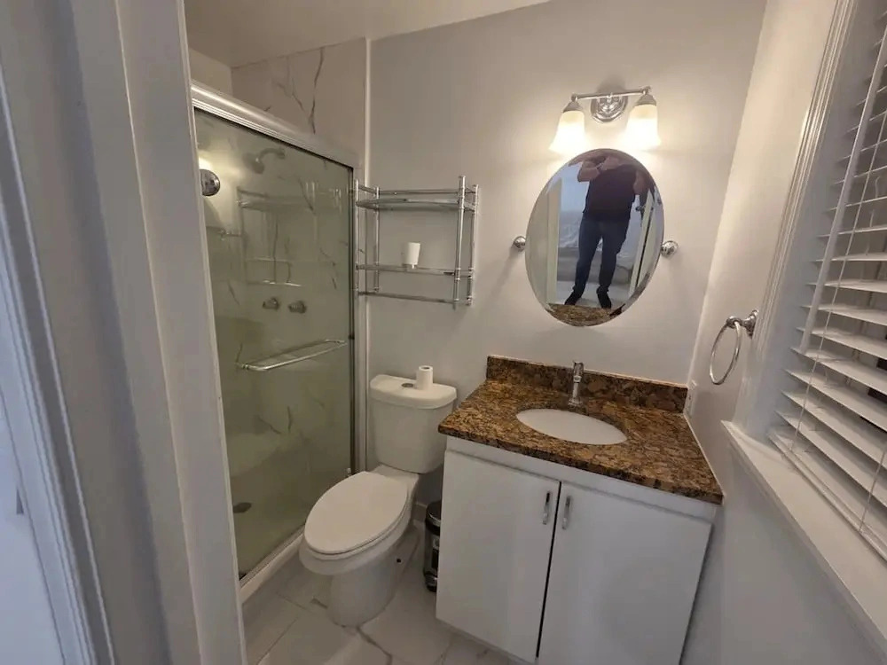 Modern Home in Hallandale Beach