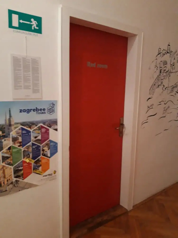 Hostel Chameleon