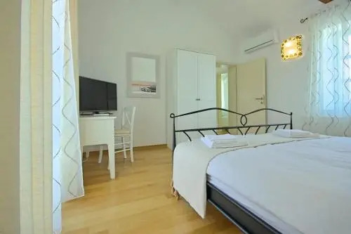 Fabulous villa Zelda with pool near the beach