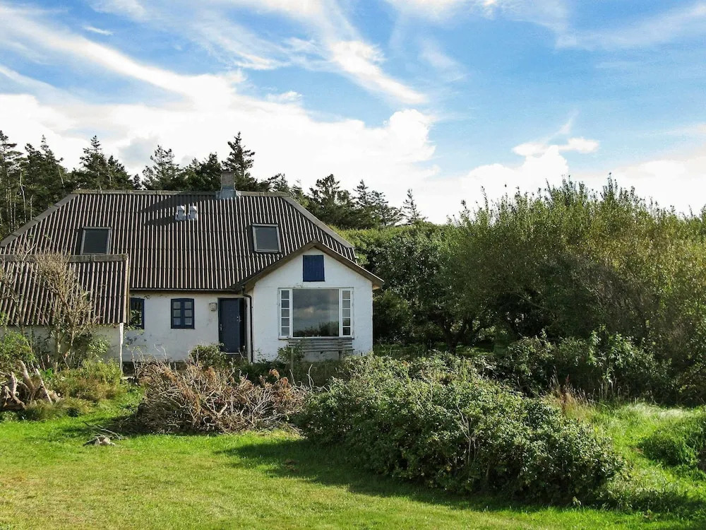 Rustic Holiday Home in Løgstør near Sea