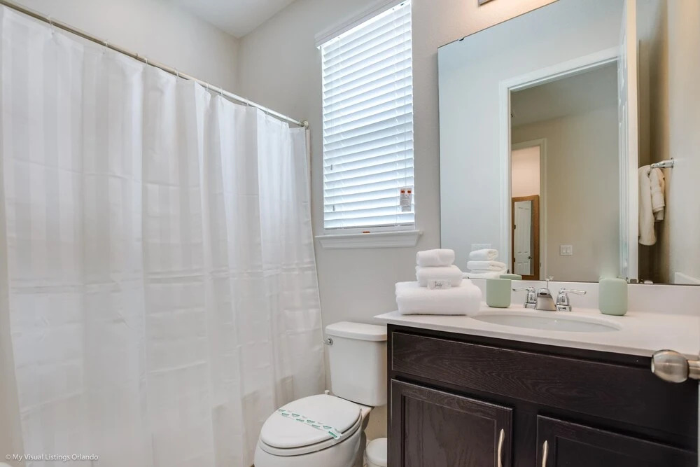Solara Resort - 1845 Sawyer Palm Place