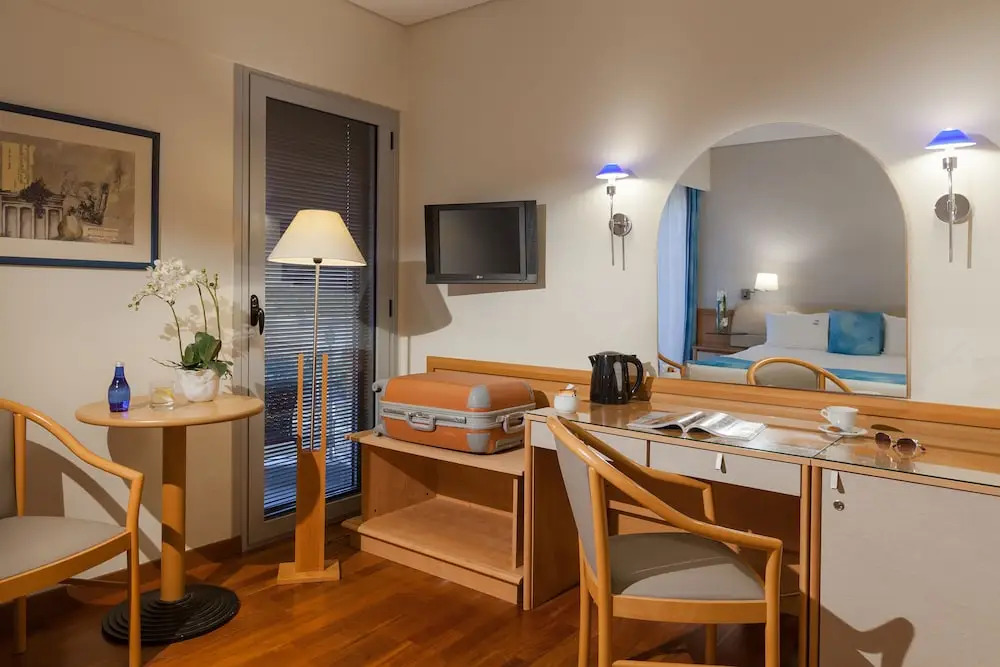 Tropical Hotel Seafront Boutique