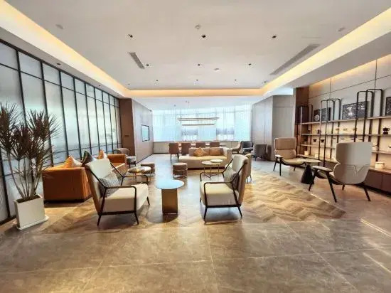 Homeinn Plus Hotel (Chengdu Panda Base Longtan Temple Subway Station)