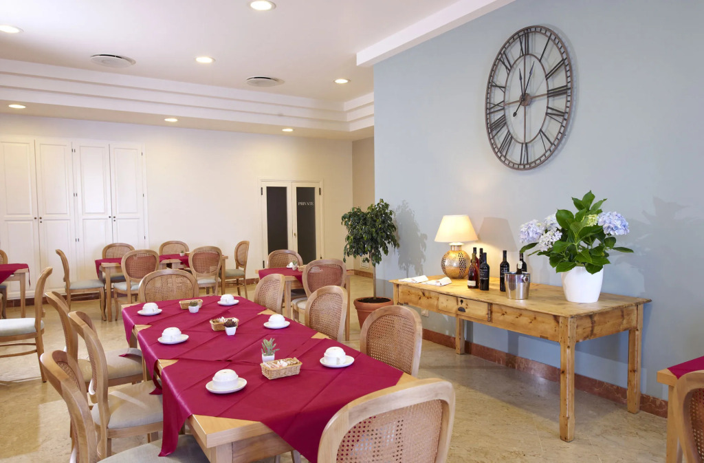 Hotel Punta Nord Est