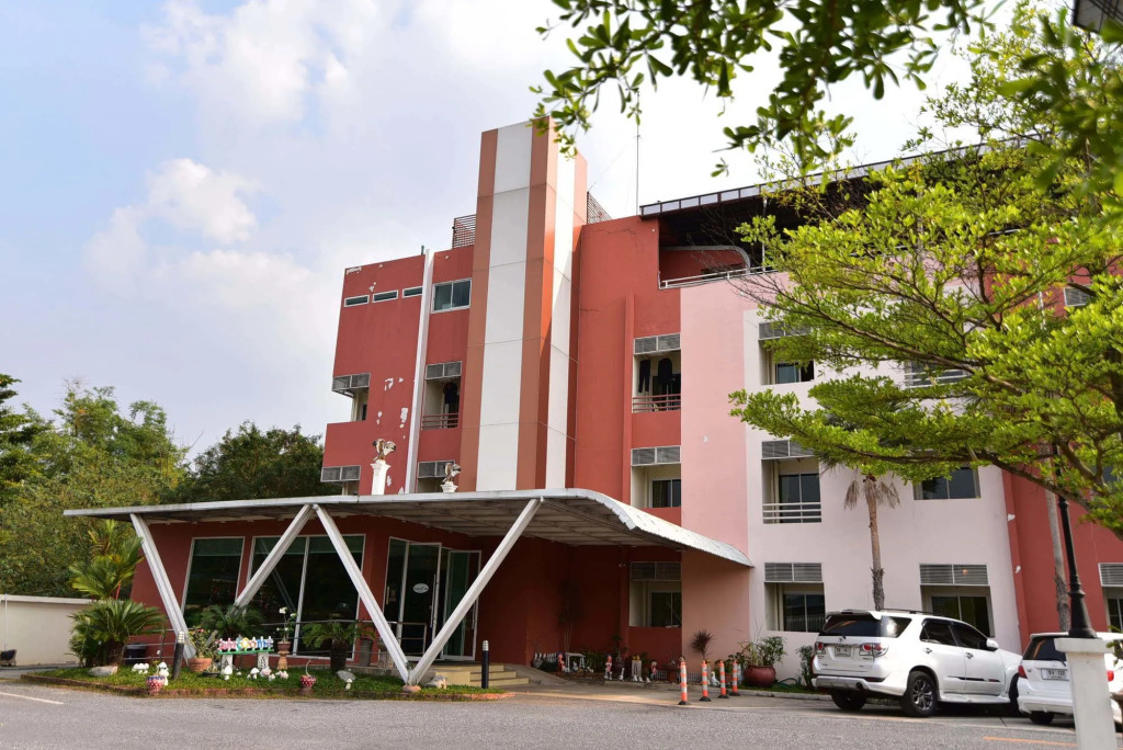 Tharakiree Place Hotel