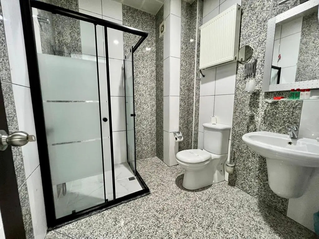 Cimenler Otel