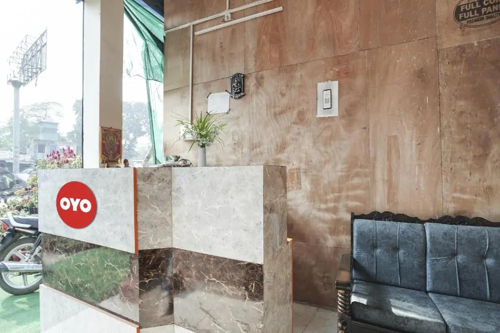 OYO Flagship 80448 Hotel Varna