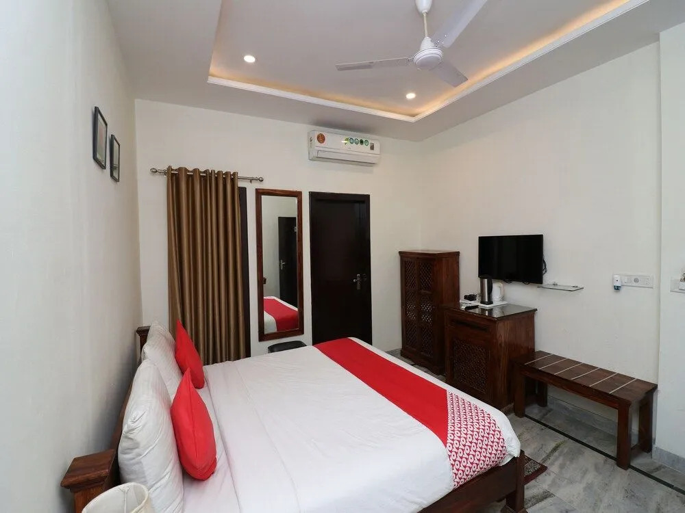 OYO 27759 Hotel Rajputana