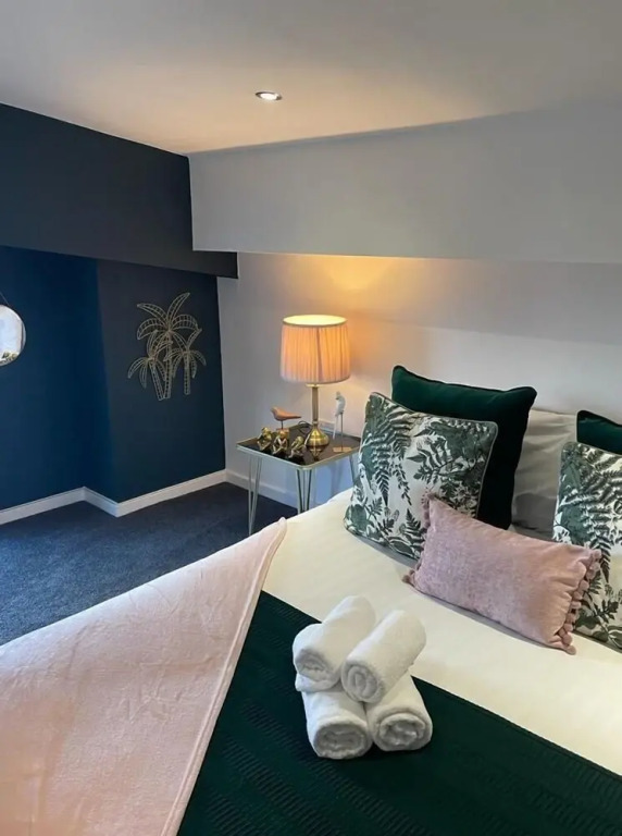 Masshouse Penthouse by JLJ Apartments