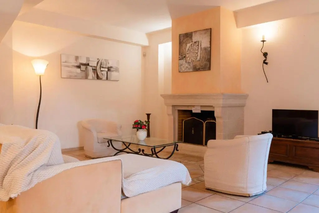Villa Moyria by PosarelliVillas