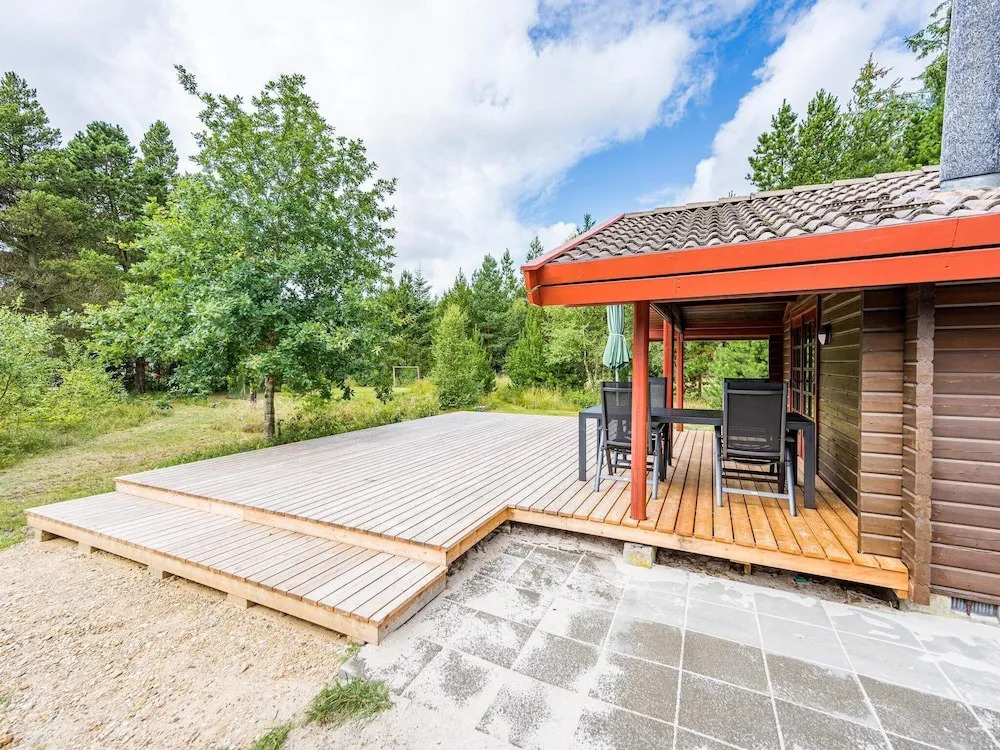 6 Person Holiday Home in Oksbøl