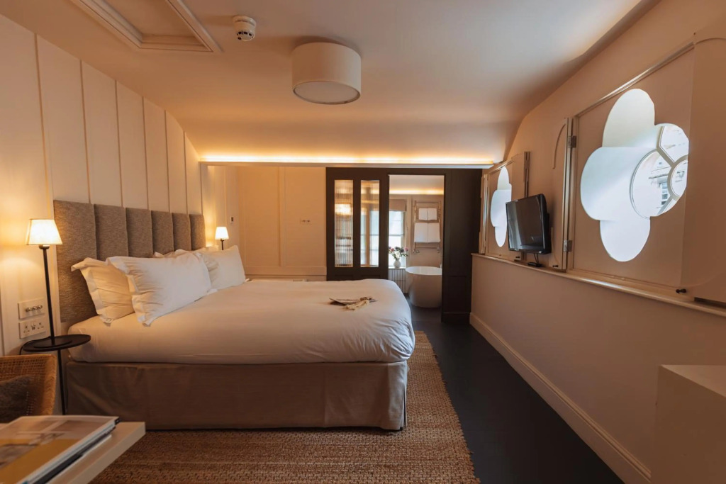 No 15 by GuestHouse, Bath