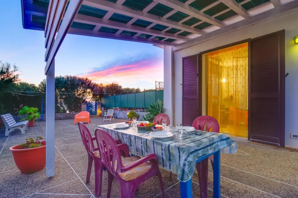 Montalbano House by Biddizzi Rari - Accesso diretto alla spiaggia, casa al mare