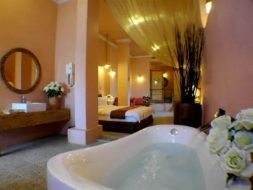 R&H B&B