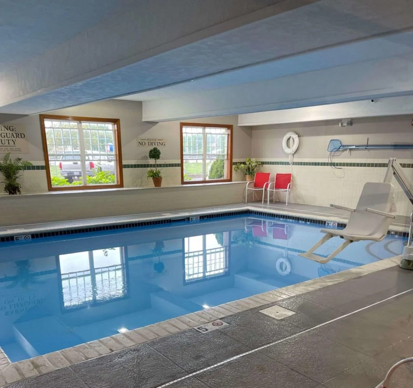 Country Inn & Suites by Radisson, Macedonia, OH